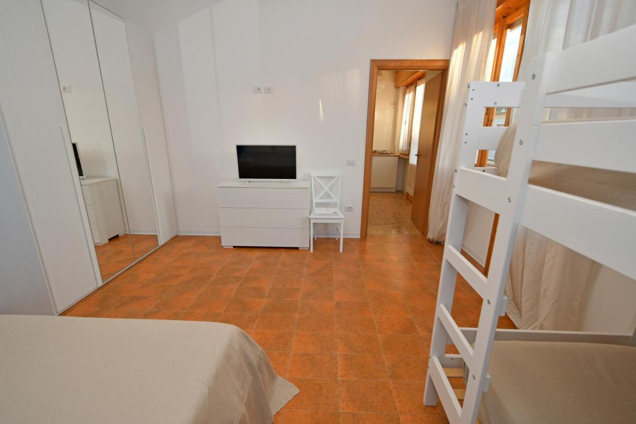 B&B Linae - Residence Алба Адриатика Екстериор снимка
